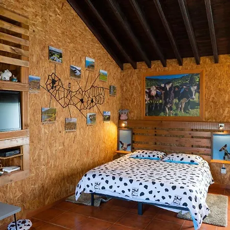 Azores Cow House * Calhetas