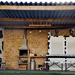 Azores Cow House بيت للعطل Calhetas