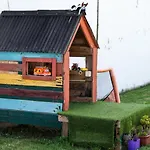 بيت للعطل Azores Cow House Calhetas