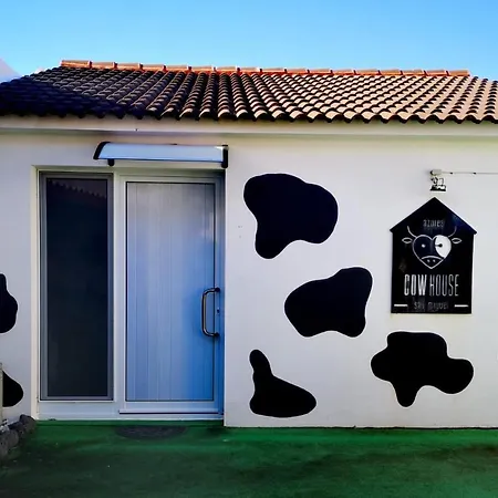 Azores Cow House Semesterbostad *